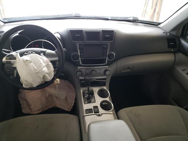 5TDBK3EH3DS255490 - 2013 TOYOTA HIGHLANDER BASE Bleu photo 8