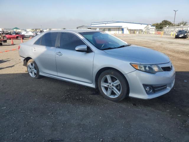 4T1BF1FKXCU092247 - 2012 TOYOTA CAMRY BASE SILVER photo 4