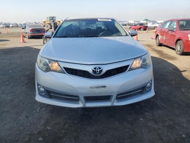 4T1BF1FKXCU092247 - 2012 TOYOTA CAMRY BASE SILVER photo 5