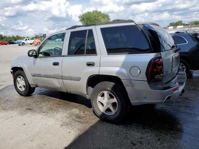 1GNDS13S942182717 - 2004 CHEVROLET TRAILBLAZE LS SILVER photo 2