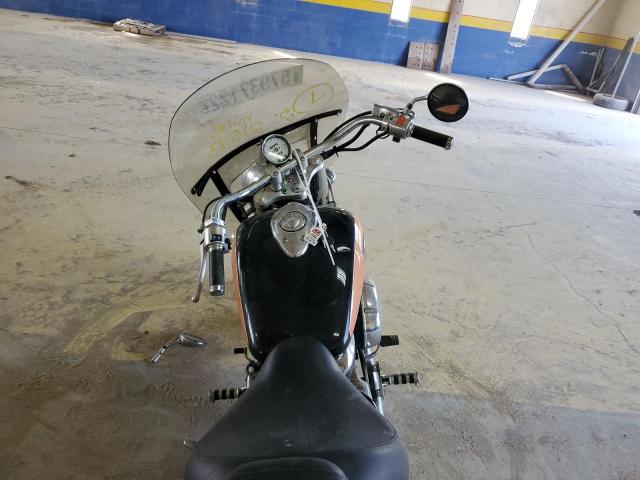 JH2RC4464WM003366 - 1998 HONDA VT750 CD2 双色 照片 5