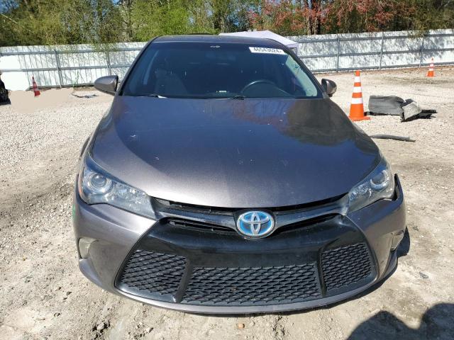 4T1BD1FK2FU150846 - 2015 TOYOTA CAMRY HYBRID GRAY photo 5