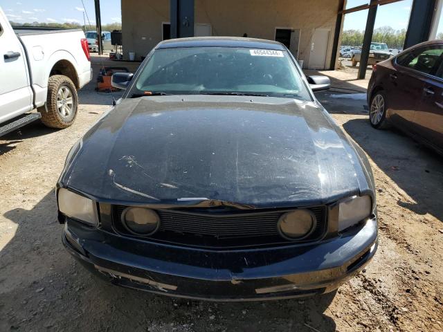 1ZVFT80N665263792 - 2006 FORD MUSTANG BLACK photo 5