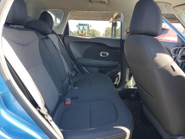 KNDJP3A55K7645099 - 2019 KIA SOUL + BLUE photo 10
