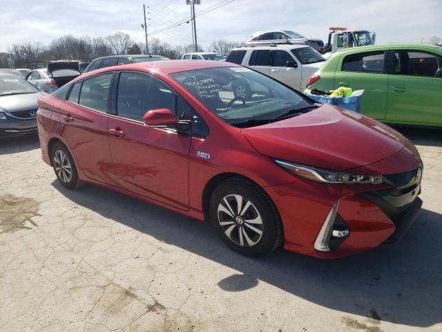 JTDKARFP9J3079618 - 2018 TOYOTA PRIUS PRIM RED photo 4