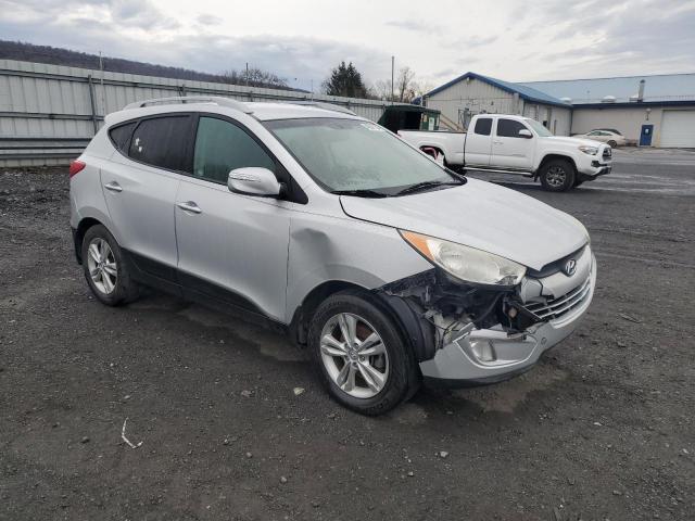 KM8JUCAC6DU556634 - 2013 HYUNDAI TUCSON GLS SILVER photo 4