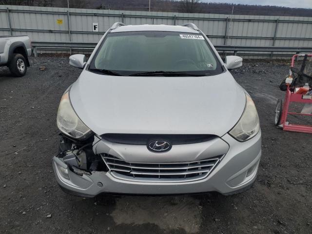 KM8JUCAC6DU556634 - 2013 HYUNDAI TUCSON GLS SILVER photo 5