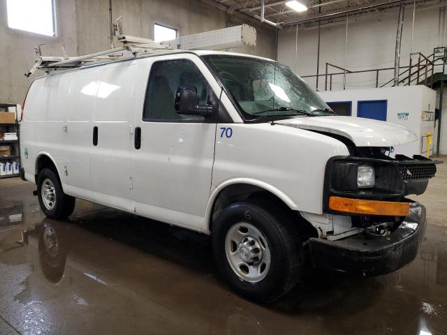 1GCWGAFF1G1118344 - 2016 CHEVROLET EXPRESS G2 WHITE photo 4