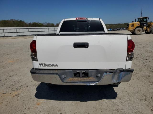 5TFRT54148X022486 - 2008 TOYOTA TUNDRA DOUBLE CAB WHITE photo 6