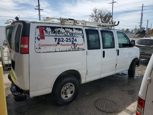 1GCGG25K091140170 - 2009 CHEVROLET EXPRESS G2 WHITE photo 3