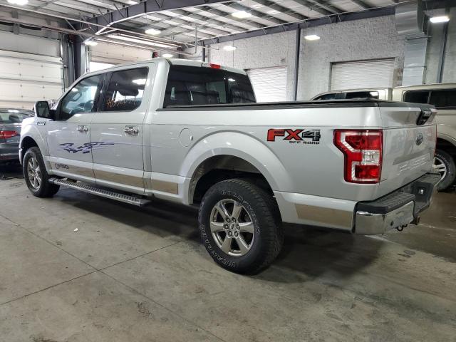 1FTFW1E55JKC34255 - 2018 FORD F150 SUPERCREW SILVER photo 2