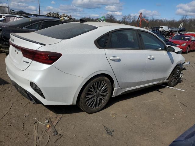 3KPF54AD0PE522312 - 2023 KIA FORTE GT LINE WHITE photo 3