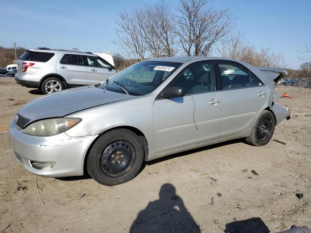 4T1BE32K05U051178 - 2005 TOYOTA CAMRY LE SILVER photo 1