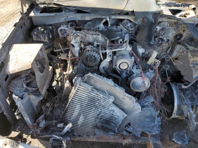 1GCHK23256F122669 - 2006 CHEVROLET SILVERADO2 K2500 HEAVY DUTY WHITE photo 11