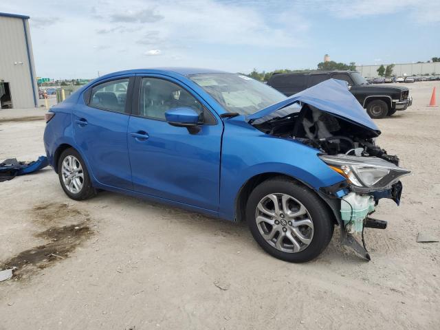 3MYDLBYV3KY510213 - 2019 TOYOTA YARIS L BLUE photo 4