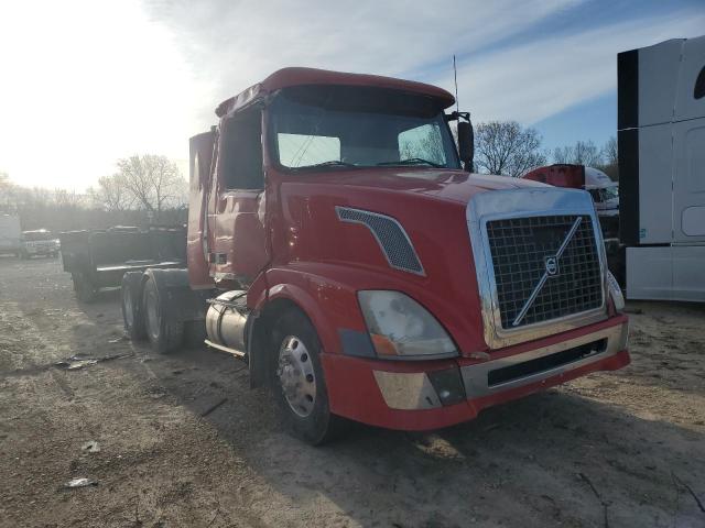 2005 VOLVO VN VNL, 