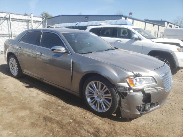 2C3CCAEG2EH228637 - 2014 CHRYSLER 300C SILVER photo 4