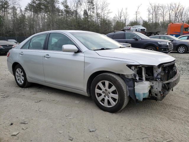 4T1BK46K27U518824 - 2007 TOYOTA CAMRY LE SILVER photo 4