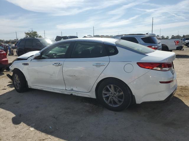 5XXGT4L31KG340147 - 2019 KIA OPTIMA LX WHITE photo 2