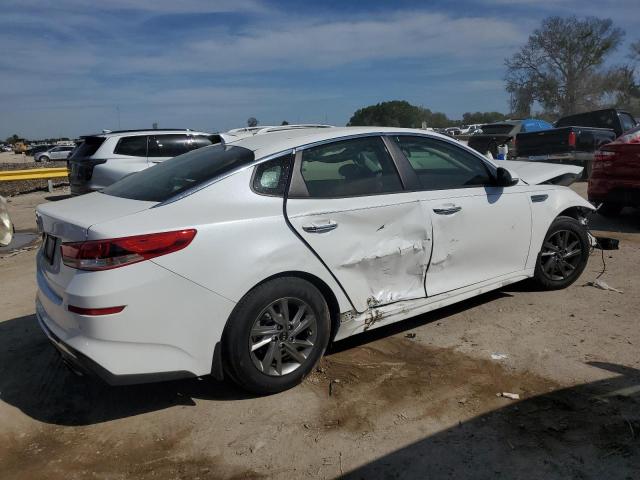 5XXGT4L31KG340147 - 2019 KIA OPTIMA LX WHITE photo 3