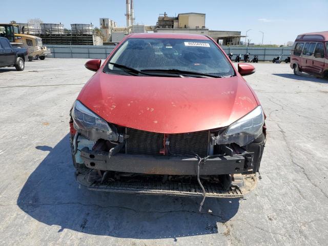 5YFBURHE4JP824673 - 2018 TOYOTA COROLLA L RED photo 5