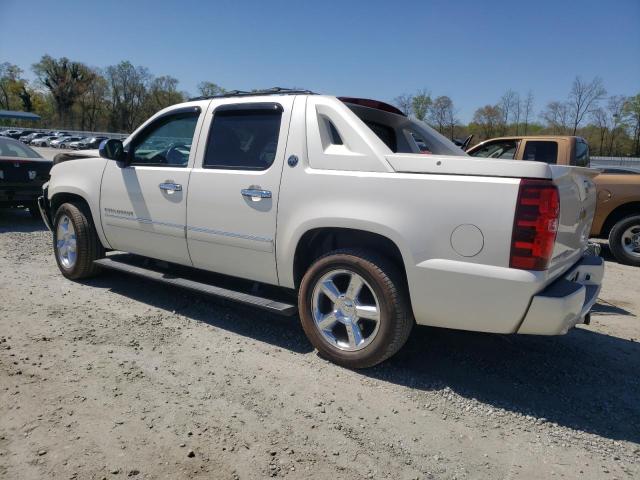 3GNTKGE75DG107768 - 2013 CHEVROLET AVALANCHE LTZ BEIGE photo 2