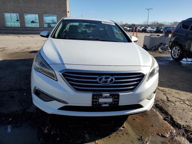 5NPE24AF8FH253380 - 2015 HYUNDAI SONATA SE WHITE photo 5