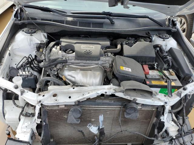 4T1BF1FK2GU262591 - 2016 TOYOTA CAMRY LE WHITE photo 11