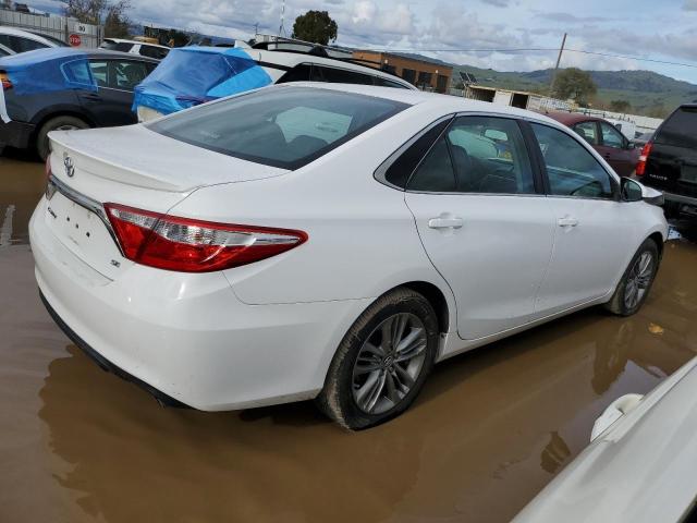 4T1BF1FK2GU262591 - 2016 TOYOTA CAMRY LE WHITE photo 3