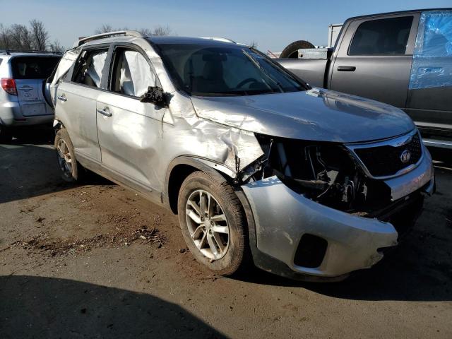 5XYKT4A77FG593569 - 2015 KIA SORENTO LX SILVER photo 4