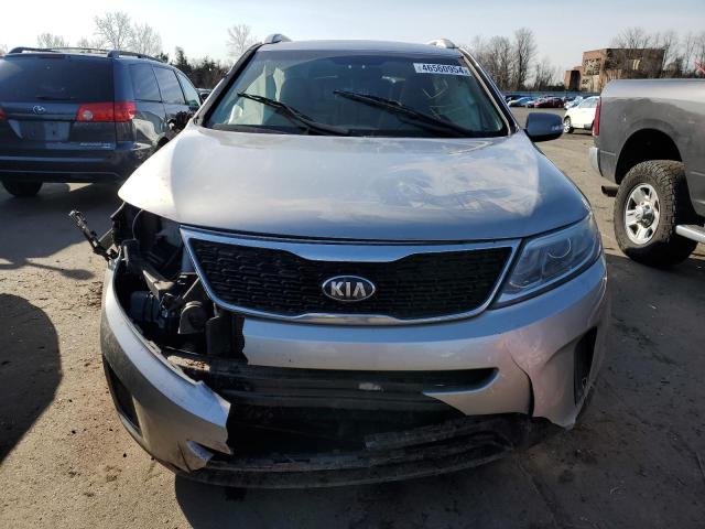 5XYKT4A77FG593569 - 2015 KIA SORENTO LX SILVER photo 5