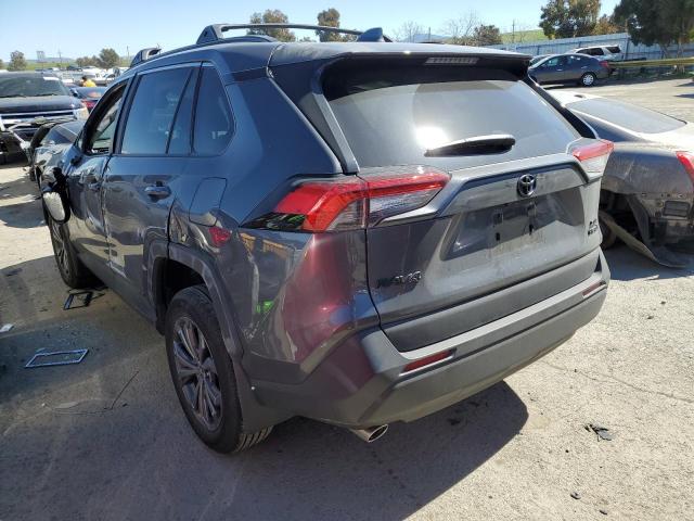 2T3B6RFVXRW053957 - 2024 TOYOTA RAV4 XLE PREMIUM GRAY photo 2