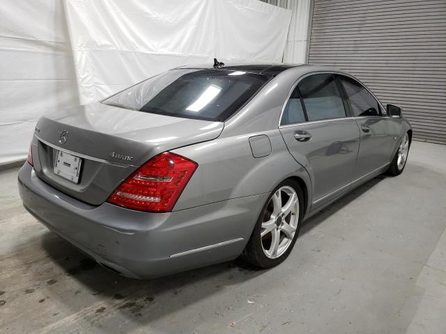 WDDNG9EB3DA498054 - 2013 MERCEDES-BENZ S 550 4MATIC SILVER photo 3