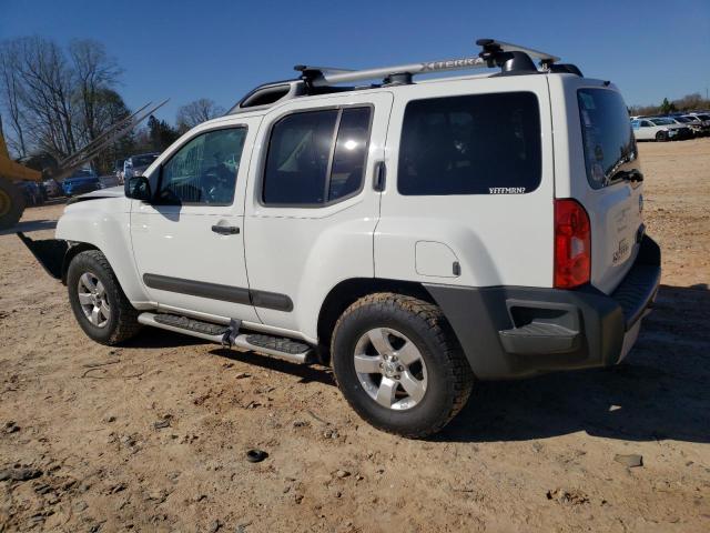 5N1AN0NU9DN822057 - 2013 NISSAN XTERRA X WHITE photo 2