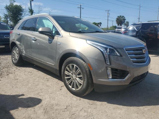 1GYKNCRS1JZ181858 - 2018 CADILLAC XT5 LUXURY GOLD photo 4