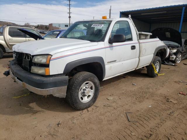 1GCHK24UX4E355966 - 2004 CHEVROLET 2500 K2500 HEAVY DUTY WHITE photo 1