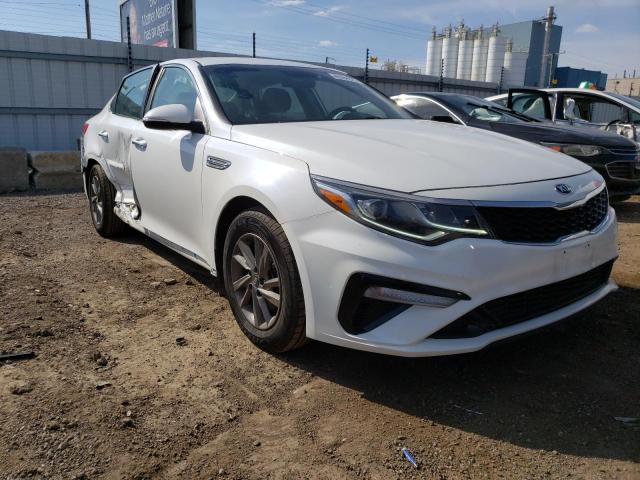 5XXGT4L31LG423661 - 2020 KIA OPTIMA LX WHITE photo 4