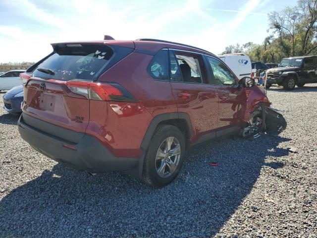 2T3P1RFV4PW332855 - 2023 TOYOTA RAV4 XLE RED photo 3