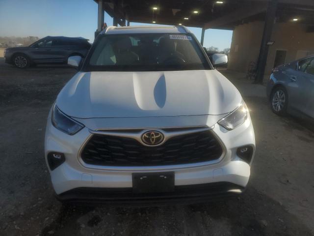 5TDGZRAH4NS557463 - 2022 TOYOTA HIGHLANDER XLE 白色 照片 5