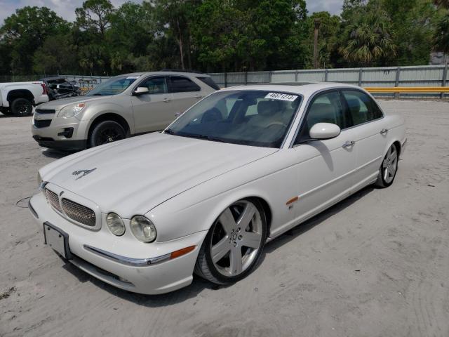 SAJWA73B74TG16719 - 2004 JAGUAR XJR S WHITE photo 1