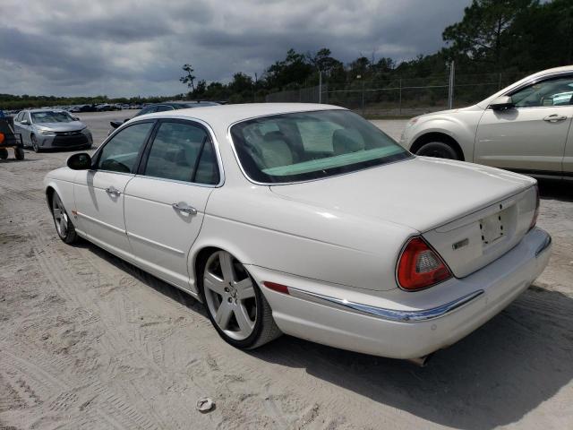 SAJWA73B74TG16719 - 2004 JAGUAR XJR S WHITE photo 2