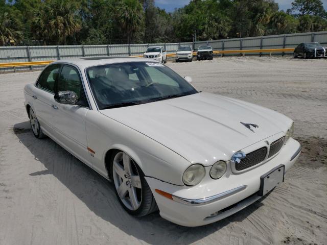 SAJWA73B74TG16719 - 2004 JAGUAR XJR S WHITE photo 4