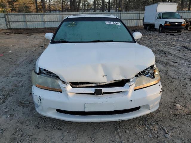 1HGCG1656WA020517 - 1998 HONDA ACCORD EX WHITE photo 5