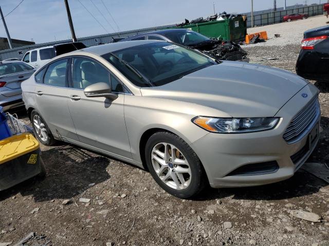 3FA6P0H79FR185574 - 2015 FORD FUSION SE SILVER photo 4