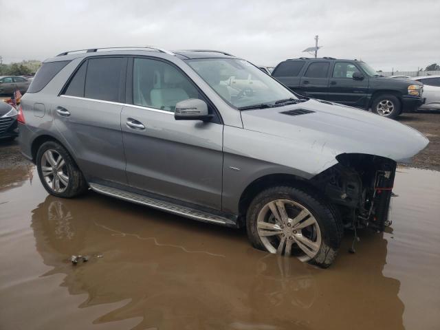 4JGDA5HB4CA022496 - 2012 MERCEDES-BENZ ML 350 4MATIC GRAY photo 4