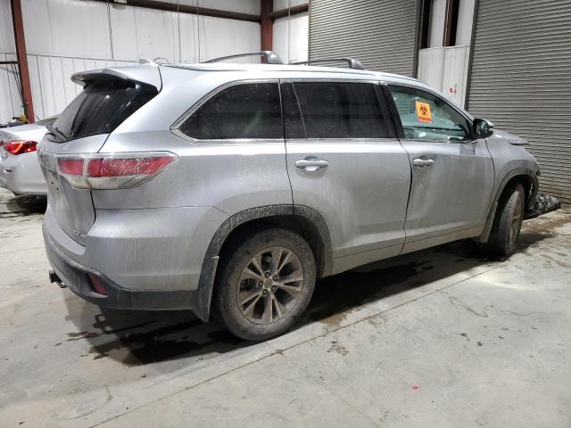 5TDJKRFHXFS154592 - 2015 TOYOTA HIGHLANDER XLE SILVER photo 3