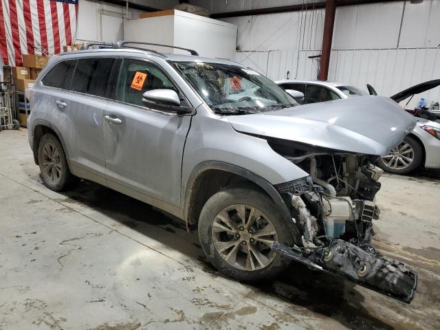 5TDJKRFHXFS154592 - 2015 TOYOTA HIGHLANDER XLE SILVER photo 4
