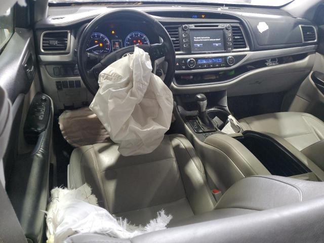 5TDJKRFHXFS154592 - 2015 TOYOTA HIGHLANDER XLE SILVER photo 8