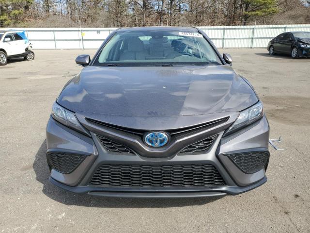 4T1S31AK8RU622028 - 2024 TOYOTA CAMRY SE NIGHT SHADE GRAY photo 5