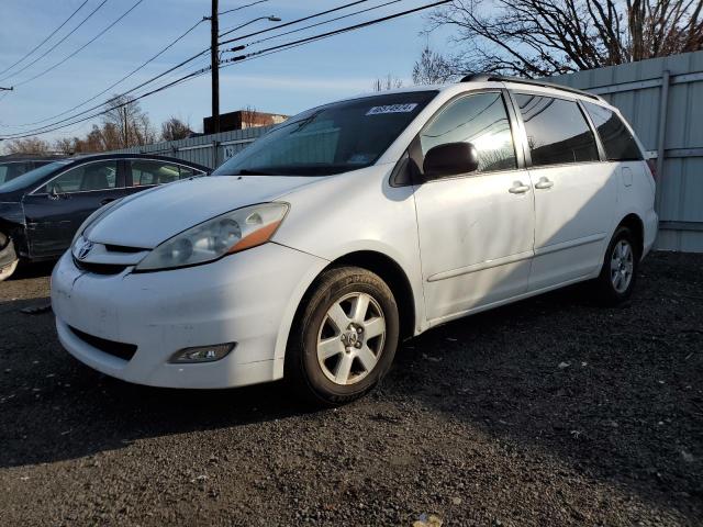 5TDZK23C28S106753 - 2008 TOYOTA SIENNA CE WHITE photo 1